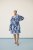 Kaffe Curve Aliana Dress Blue Flower Animal - Midi obleke - 