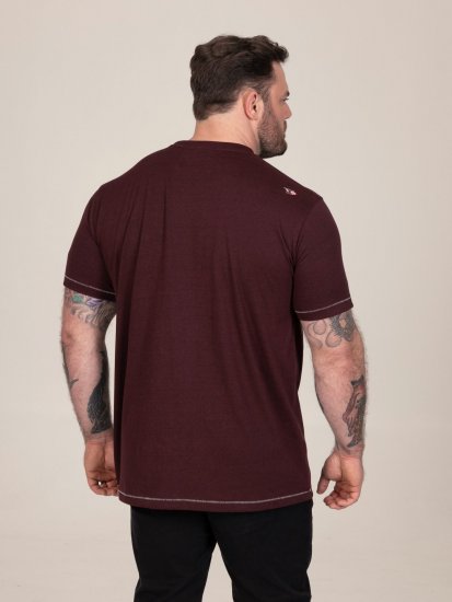 D555 Baldwin Grumpy Old Man Club Print Crew Neck T-shirt Burgundy/ Black Twist - Kratke Majice - Moške kratke majice za močnejše postave