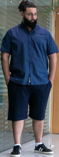 D555 Norwich Short Sleeve Micro AOP Shirt With Hidden Button Down Navy - Srajce - Moške srajce za Močnejše Postave
