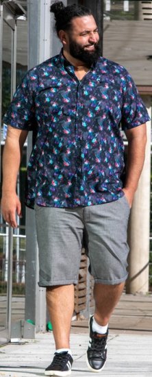 D555 Farnborough Short Sleeve Guitar AOP Shirt With Hidden Button Down Black - Srajce - Moške srajce za Močnejše Postave