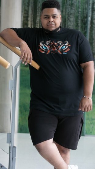 D555 Leamington Tiger Eyes Printed Crew Neck T-shirt Black - Kratke Majice - Moške kratke majice za močnejše postave