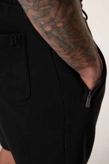 JP1880 Bermuda Sweatshorts Stomach Fit Black - Trenirke & kratke trenirke - Moške Trenirke za Močnejše Postave