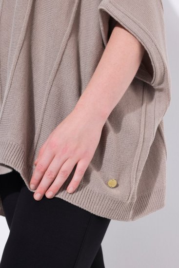 Ulla Popken 844996 Rebrast merino pončo z visokim ovratnikom Svetlo rjava - Ponči in pelerine - 