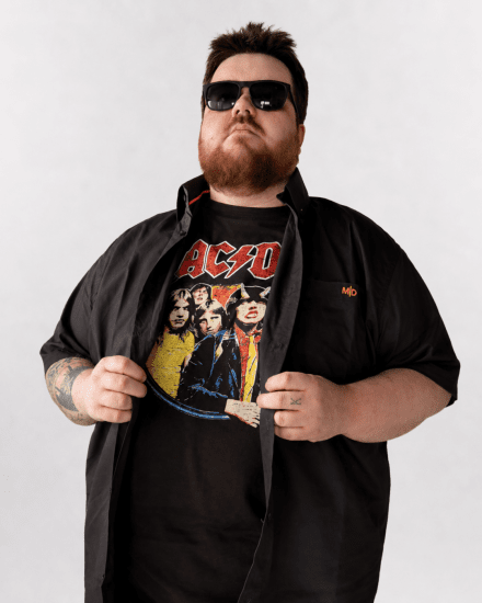 D555 Hugh Official ACDC Highway To Hell Majica s Potiskom Črna - Kratke Majice - Moške kratke majice za močnejše postave