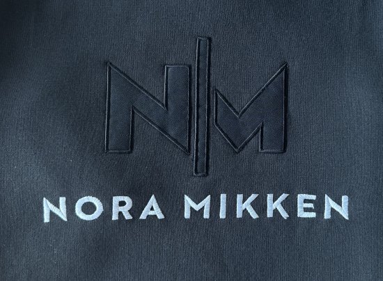 Nora Mikken KADRI Long Hoodie Black - Puloverji & jopice - 