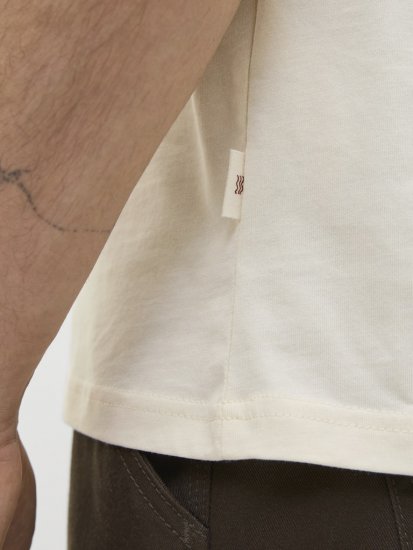  Jack & Jones Tavira Aop Pocket Crew Neck T-Shirt Antique White - Kratke Majice - Moške kratke majice za močnejše postave