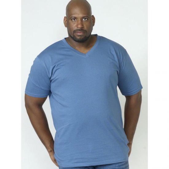 D555 Signature V-neck T-shirt Teal - Kratke Majice - Moške kratke majice za močnejše postave