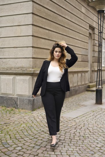 Kaffe Curve Sakira Blazer Globoko Črna - Blazer - 