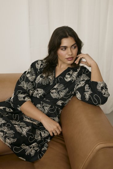 Kaffe Curve Kimmie Dress Black Chalk Embroidery - Midi obleke - 