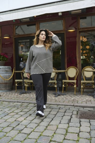 Kaffe Curve Jenna Razširjene pajkice Globoko črna - Kavbojke & Hlače v Velikih Številkah – Plus Size - 