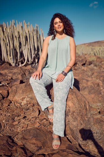 Ulla Popken Mosaic Print Elastic Waist Pants White - Kavbojke & Hlače v Velikih Številkah – Plus Size - 