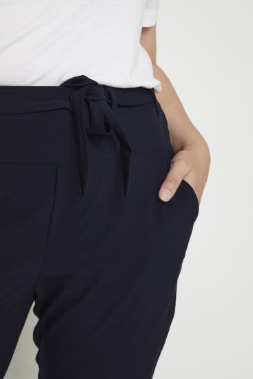 Kaffe Curve Jia Hlače s pasom Polnočno mornarska - Kavbojke & Hlače v Velikih Številkah – Plus Size - 