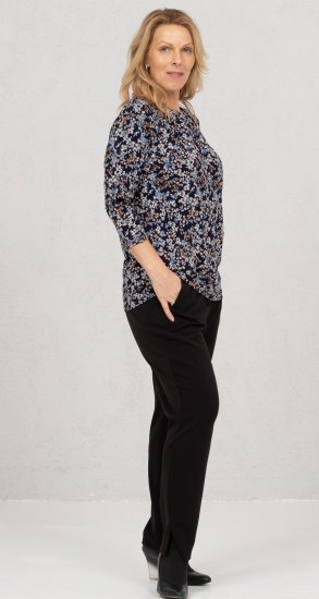 Scandinavian Caramel Tiny Flower Petals Blouse Light Blue - Natisnjene majice za ženske - 